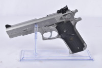 Smith & Wesson - 645 - .45Auto