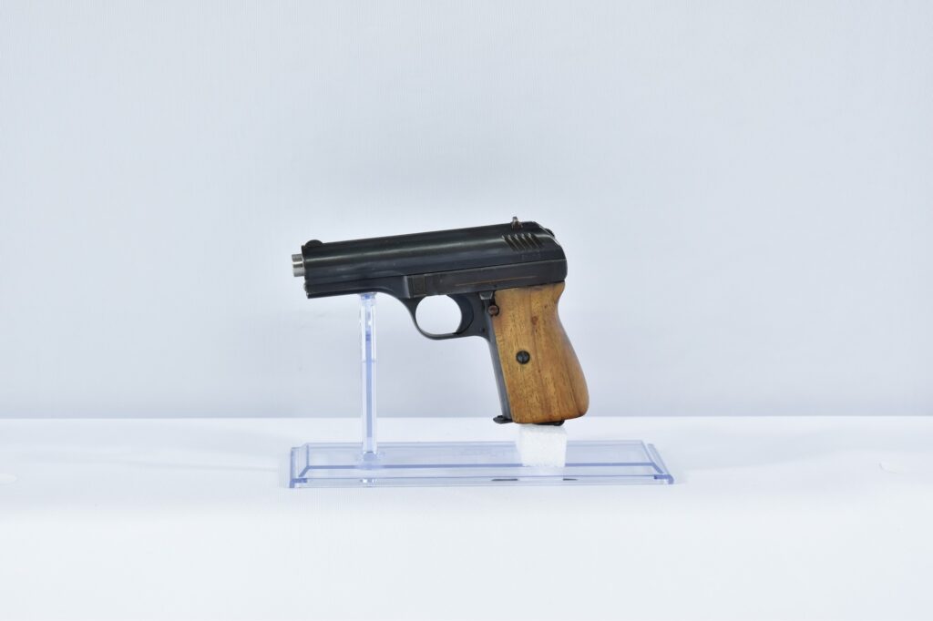 CZ 27​ 7